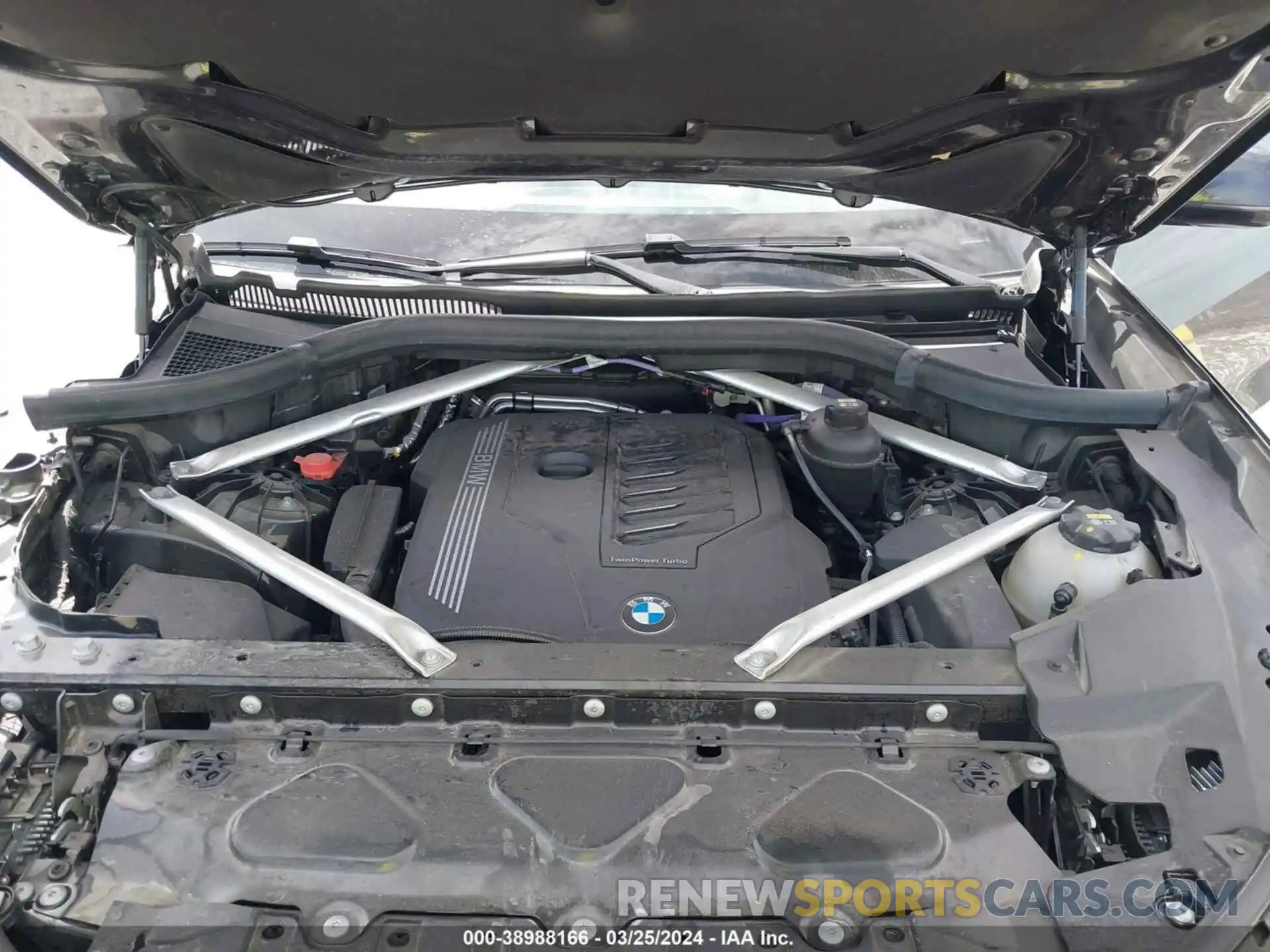10 Photograph of a damaged car 5UXCR6C09M9G68142 BMW X5 2021