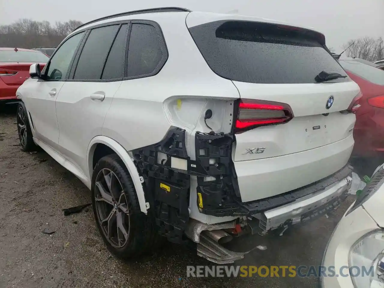 3 Photograph of a damaged car 5UXCR6C09M9G80775 BMW X5 2021