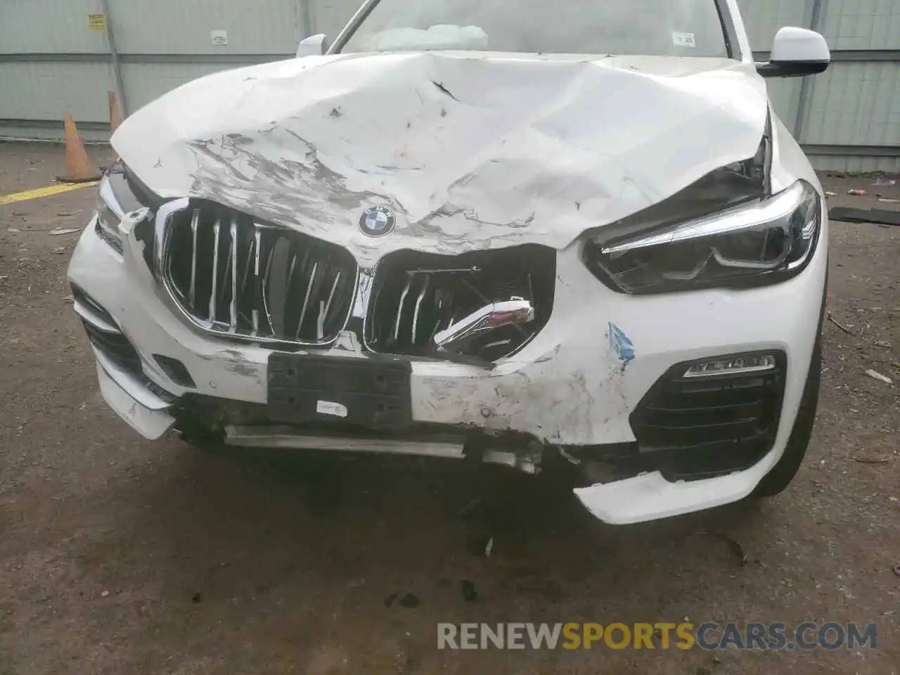 9 Photograph of a damaged car 5UXCR6C0XM9E12365 BMW X5 2021