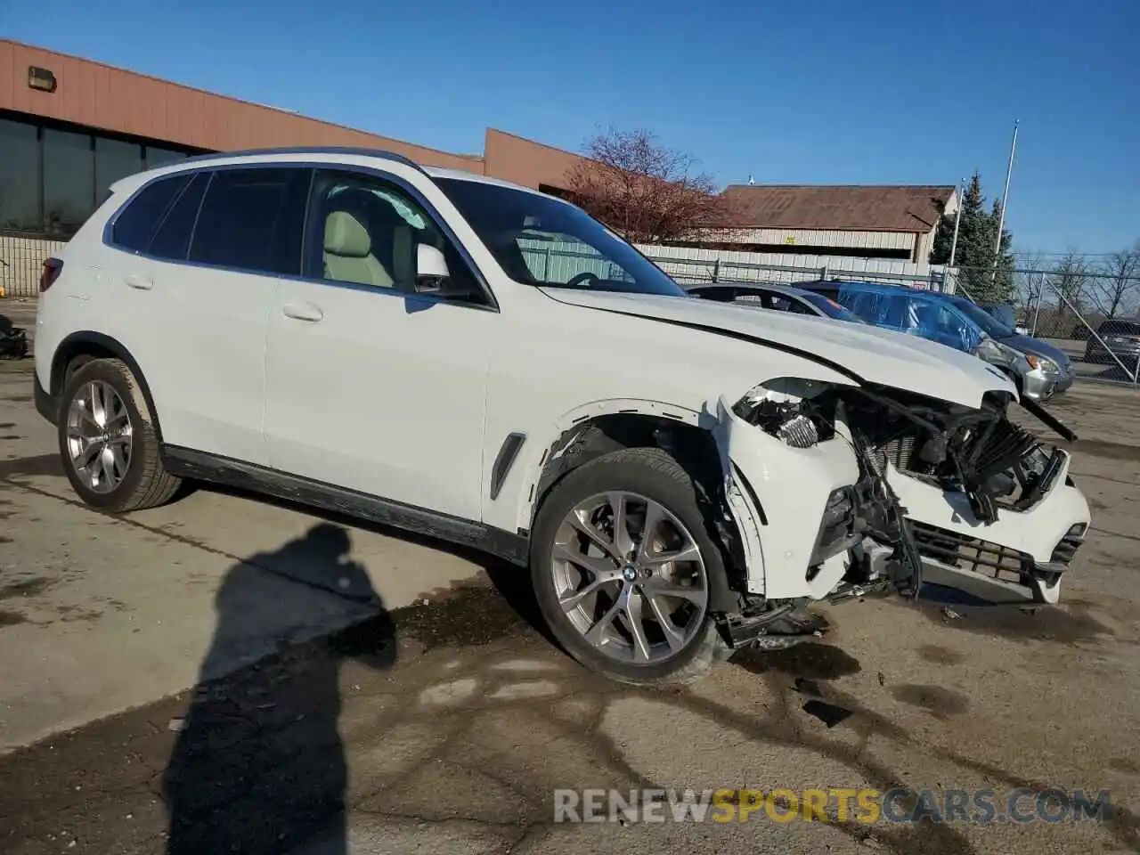 4 Photograph of a damaged car 5UXCR6C0XM9E88913 BMW X5 2021