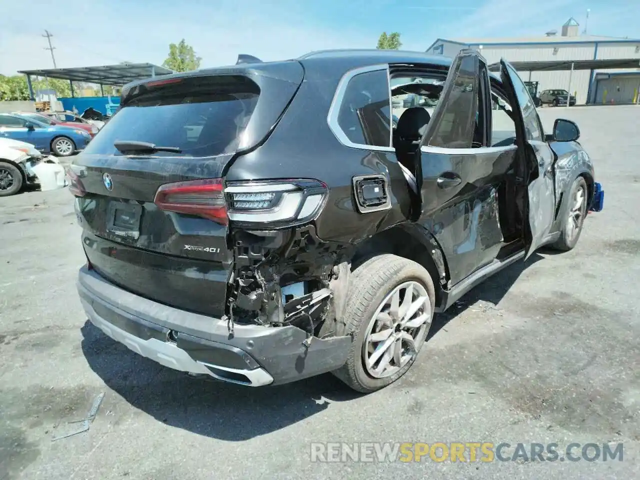 4 Photograph of a damaged car 5UXCR6C0XM9E89219 BMW X5 2021