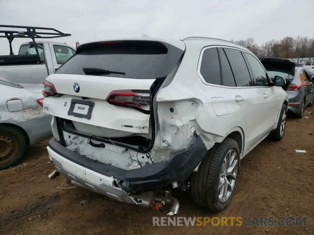 4 Photograph of a damaged car 5UXCR6C0XM9G08810 BMW X5 2021