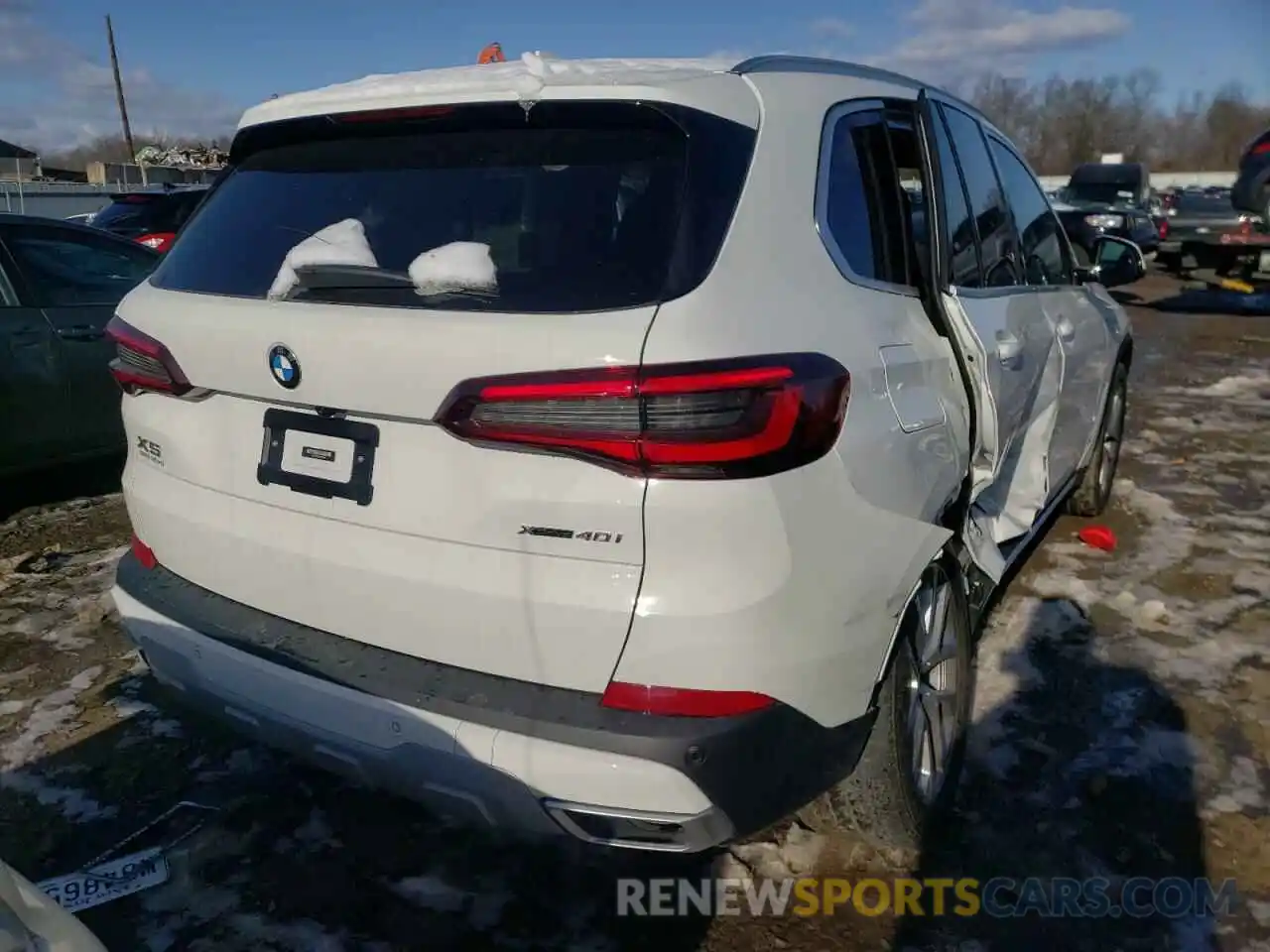 4 Photograph of a damaged car 5UXCR6C0XM9H29658 BMW X5 2021