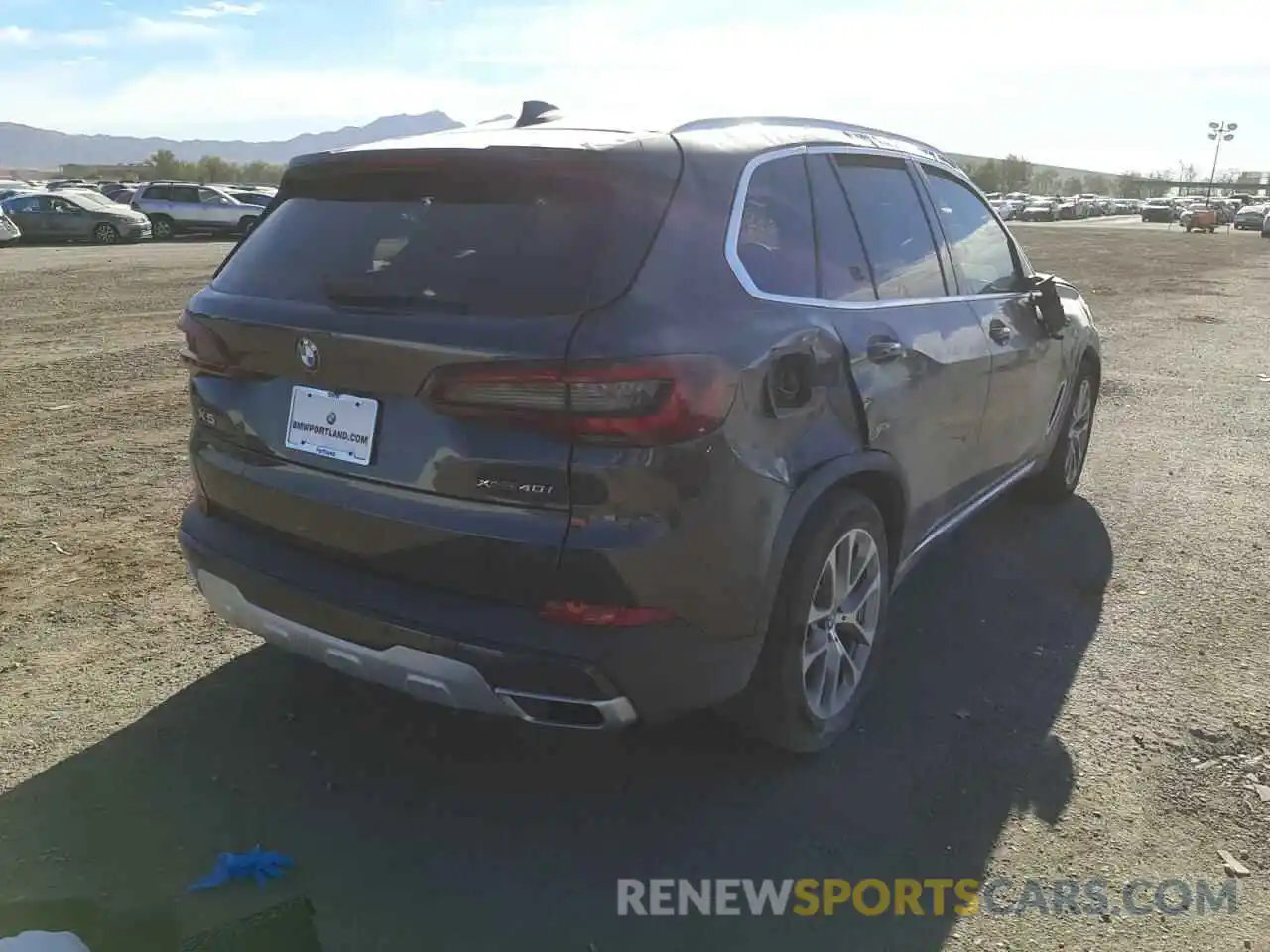 4 Photograph of a damaged car 5UXCR6C0XM9H35993 BMW X5 2021