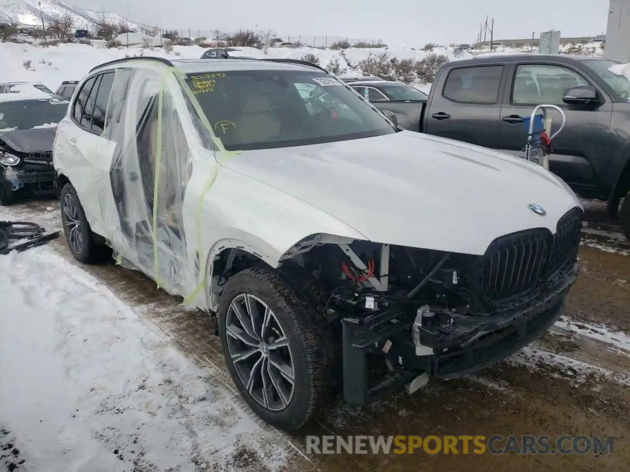 1 Photograph of a damaged car 5UXJU4C00M9E86372 BMW X5 2021