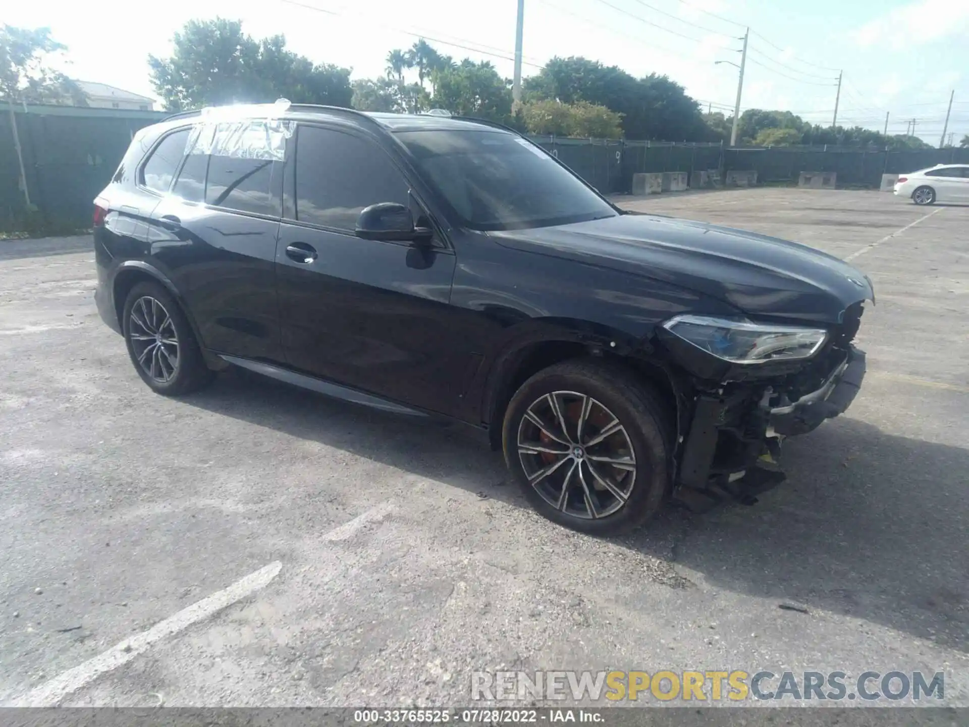 1 Фотография поврежденного автомобиля 5UXJU4C01M9F43954 BMW X5 2021