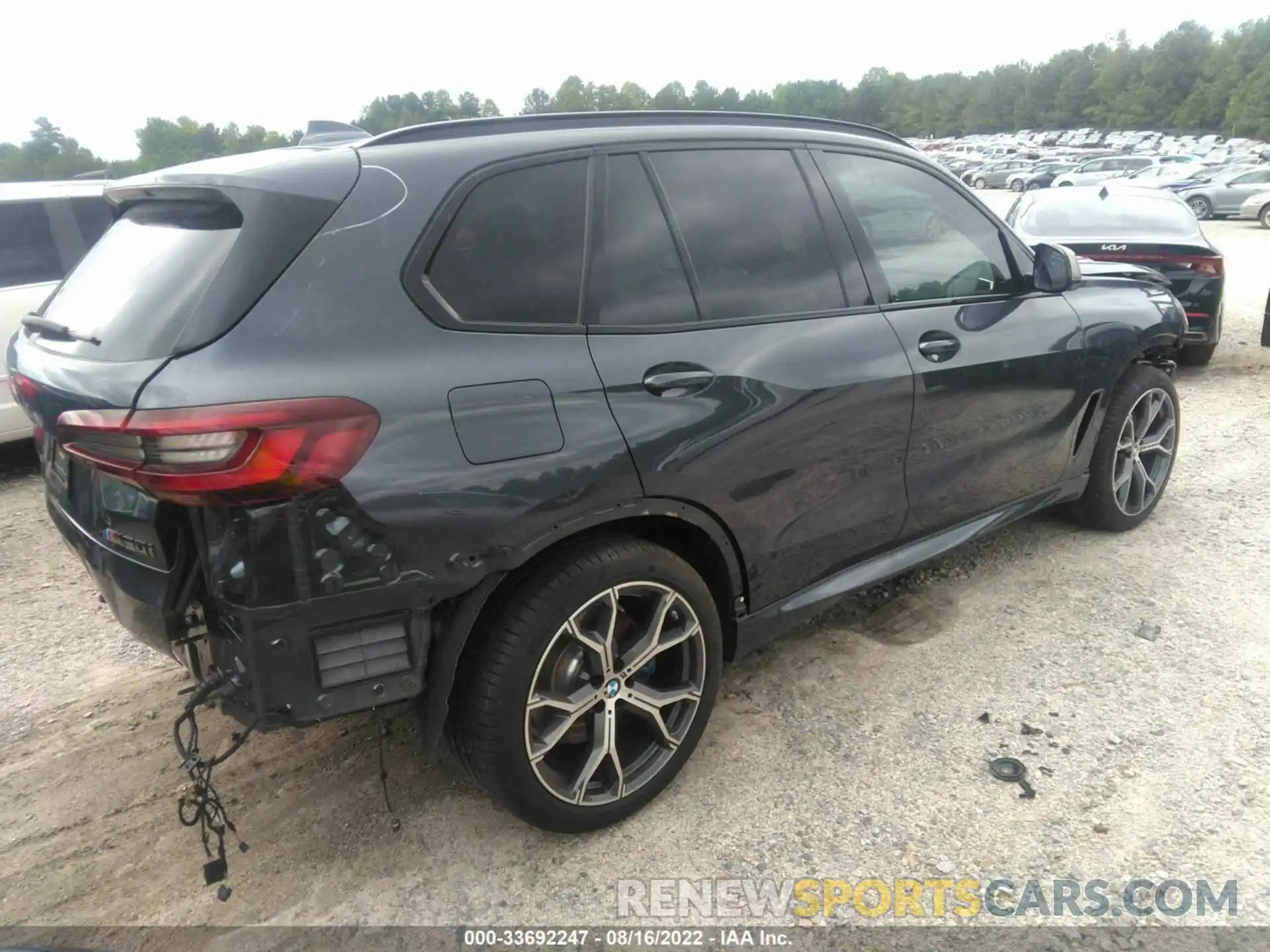 4 Photograph of a damaged car 5UXJU4C02M9E95459 BMW X5 2021