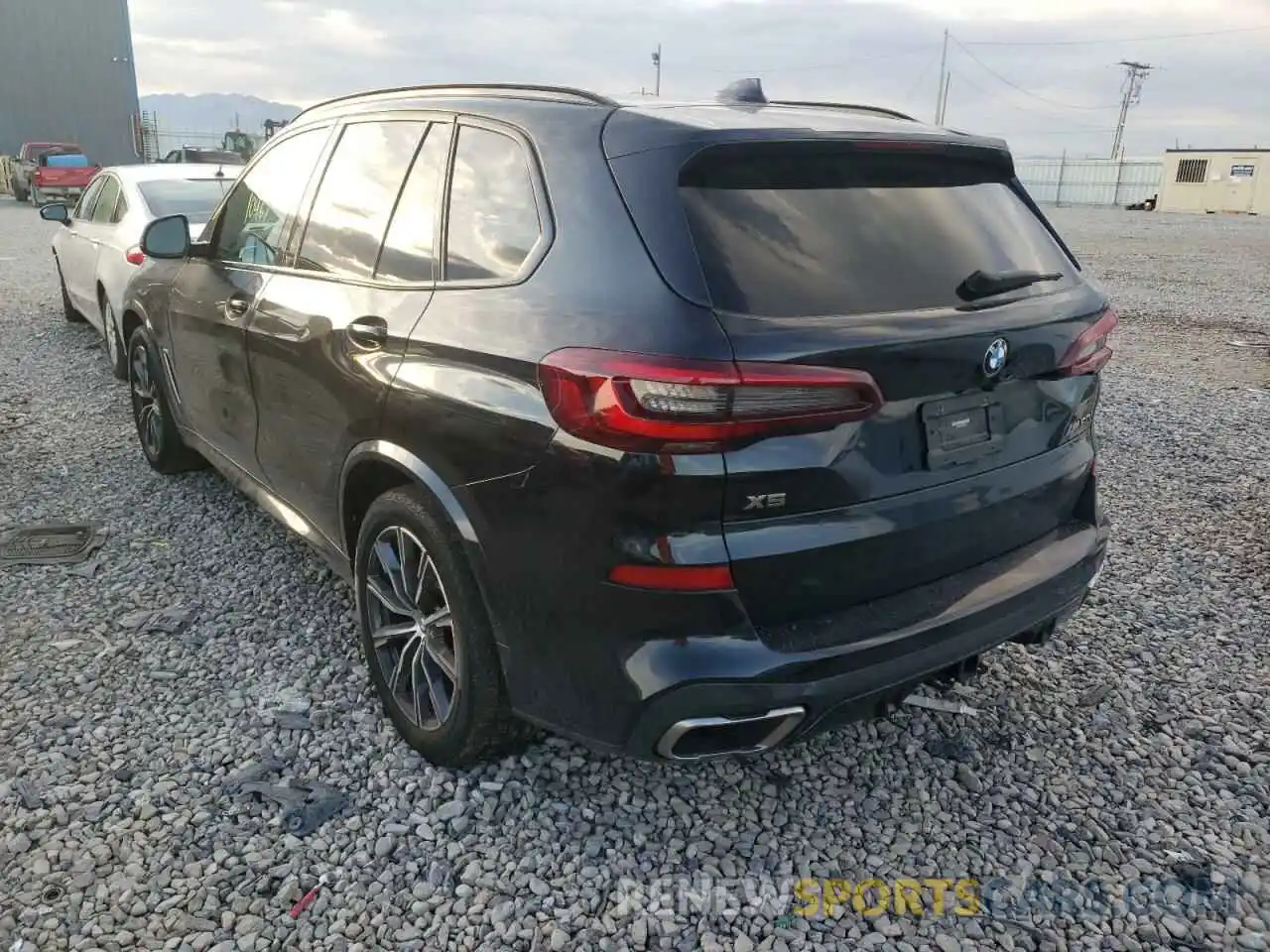 3 Фотография поврежденного автомобиля 5UXJU4C02M9G59275 BMW X5 2021