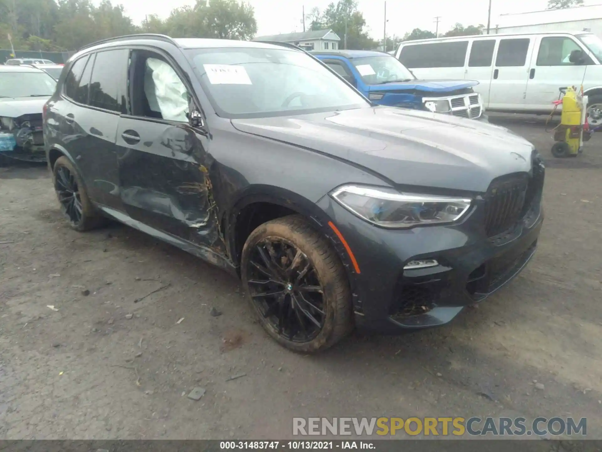 1 Photograph of a damaged car 5UXJU4C04M9G70200 BMW X5 2021