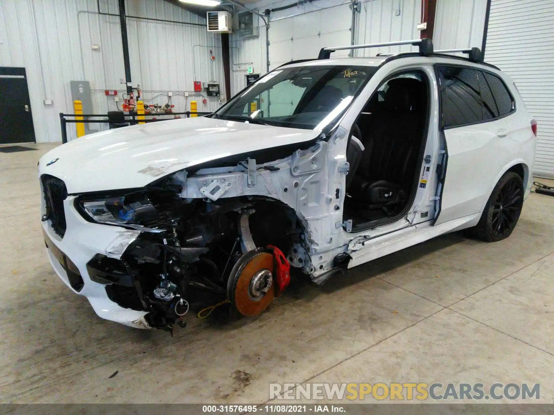 2 Photograph of a damaged car 5UXJU4C05M9E76498 BMW X5 2021