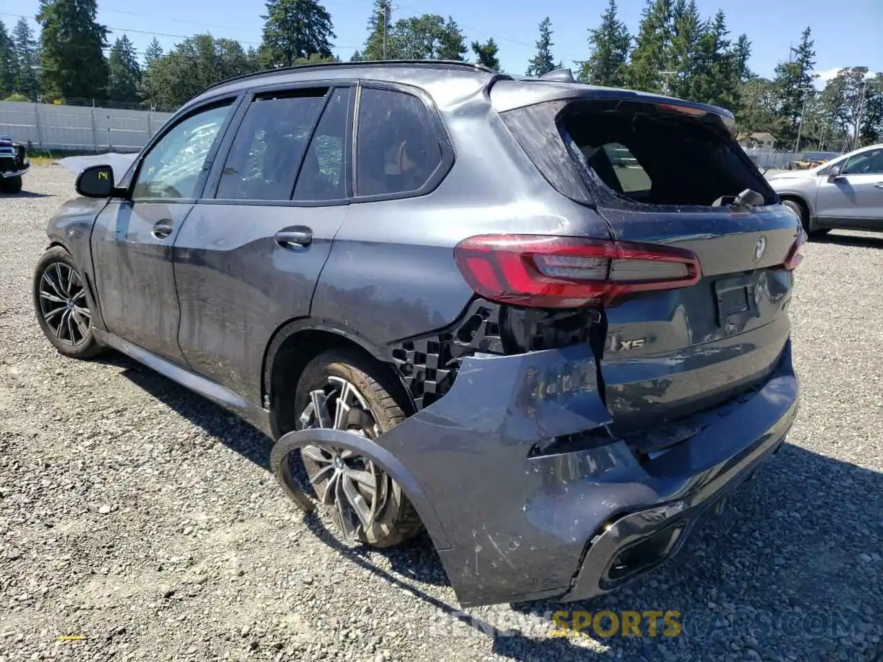 3 Photograph of a damaged car 5UXJU4C0XM9F27879 BMW X5 2021