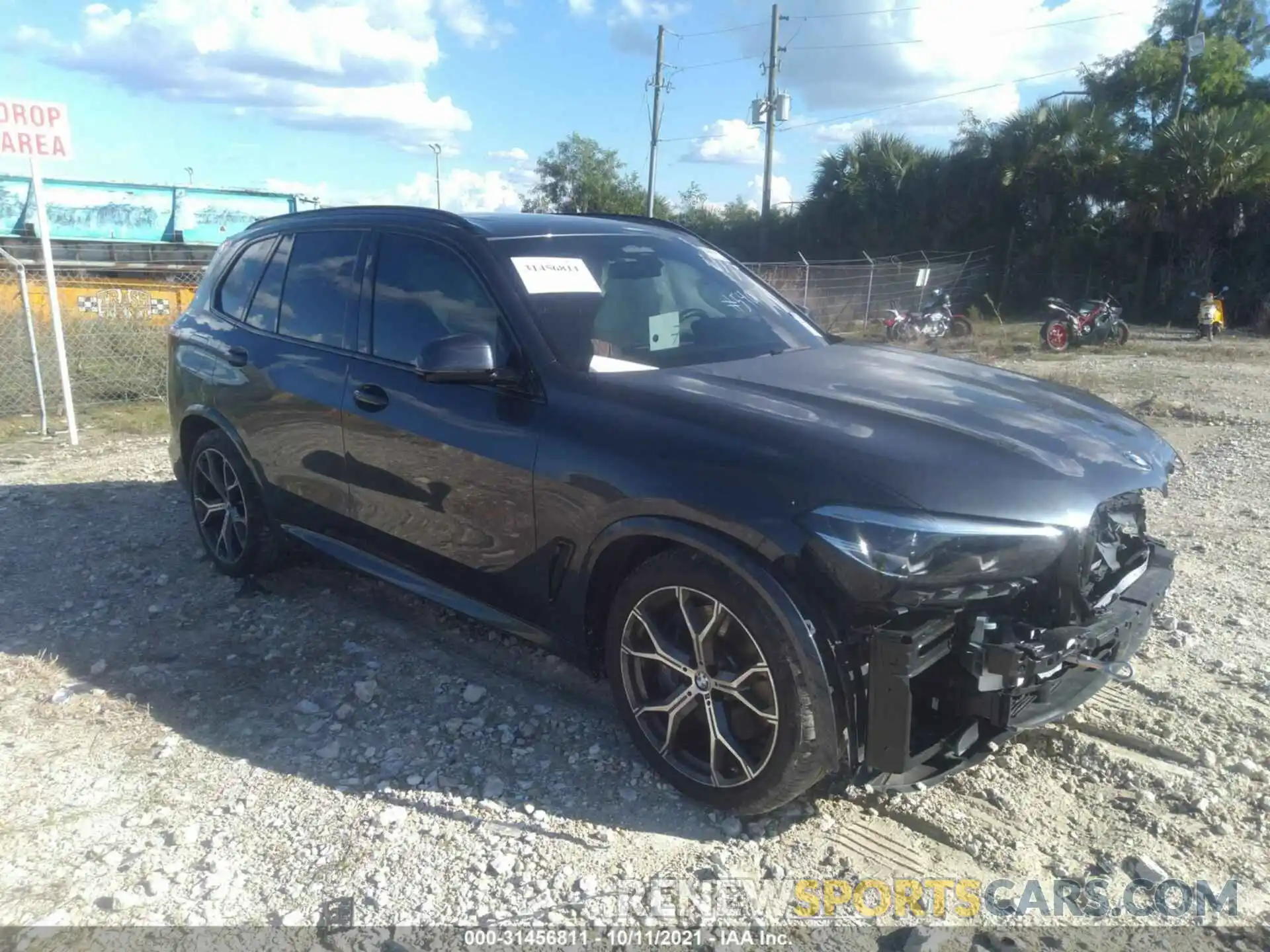 1 Photograph of a damaged car 5UXTA6C06M9F25656 BMW X5 2021