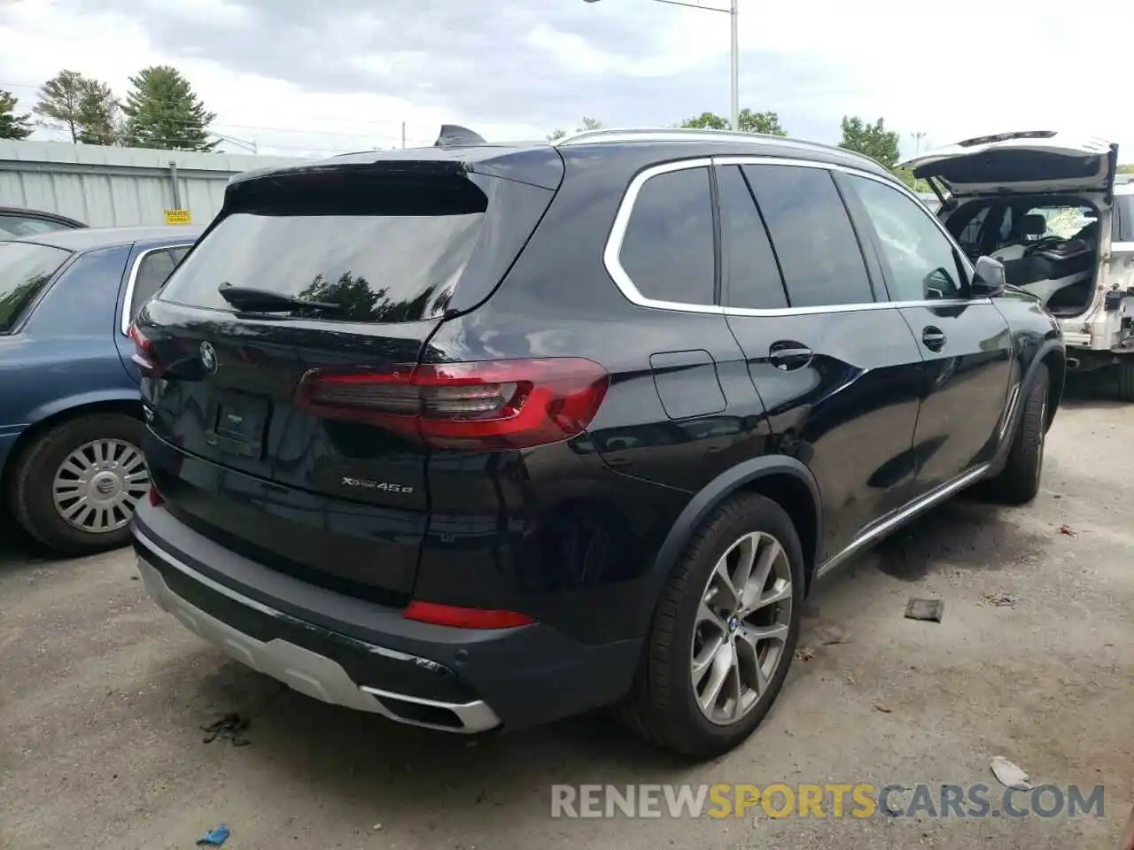 4 Фотография поврежденного автомобиля 5UXTA6C06M9F33014 BMW X5 2021