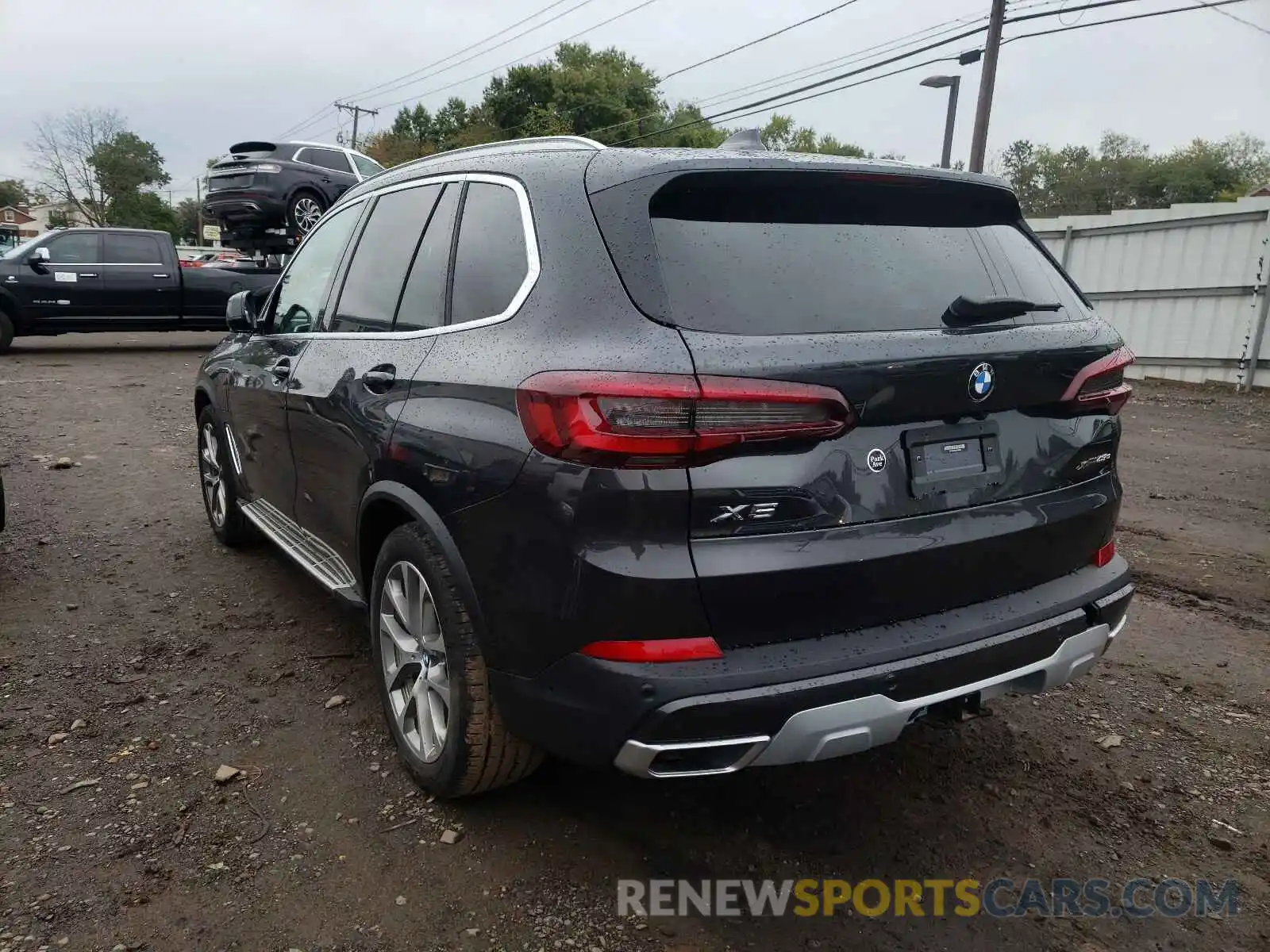 3 Photograph of a damaged car 5UXTA6C07M9H96483 BMW X5 2021