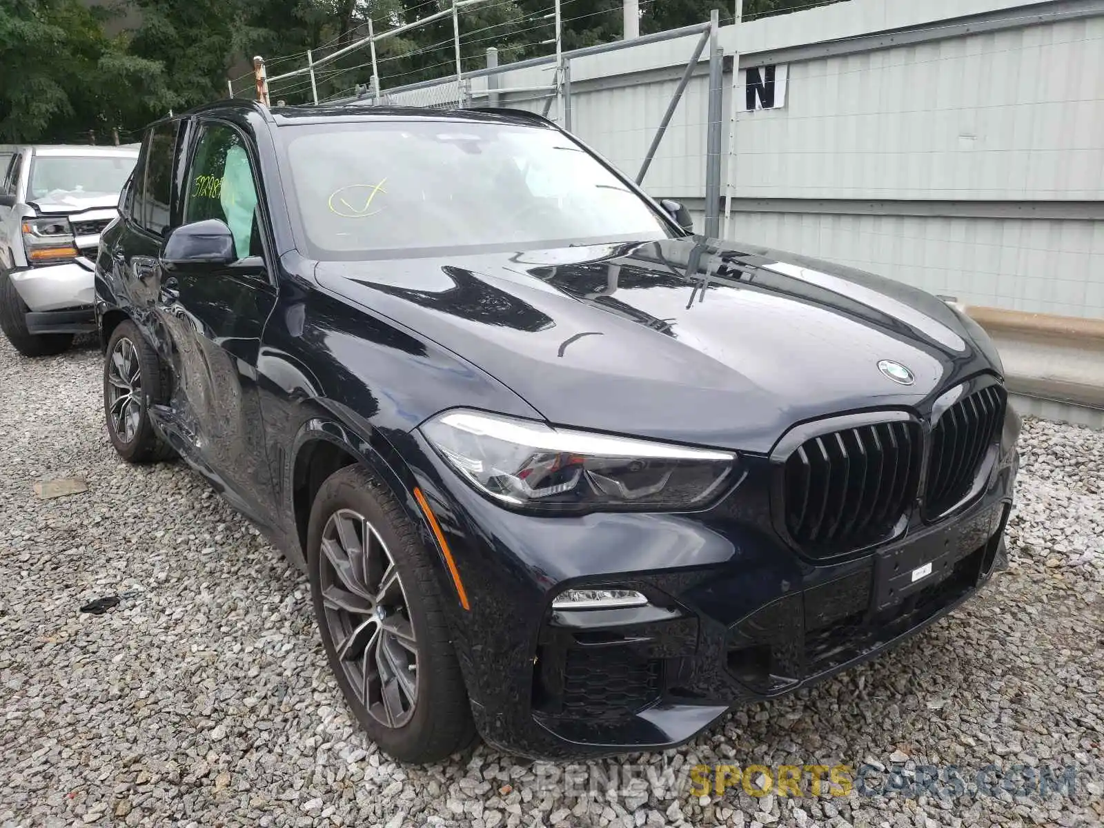 1 Photograph of a damaged car 5UXTA6C0XM9F25398 BMW X5 2021