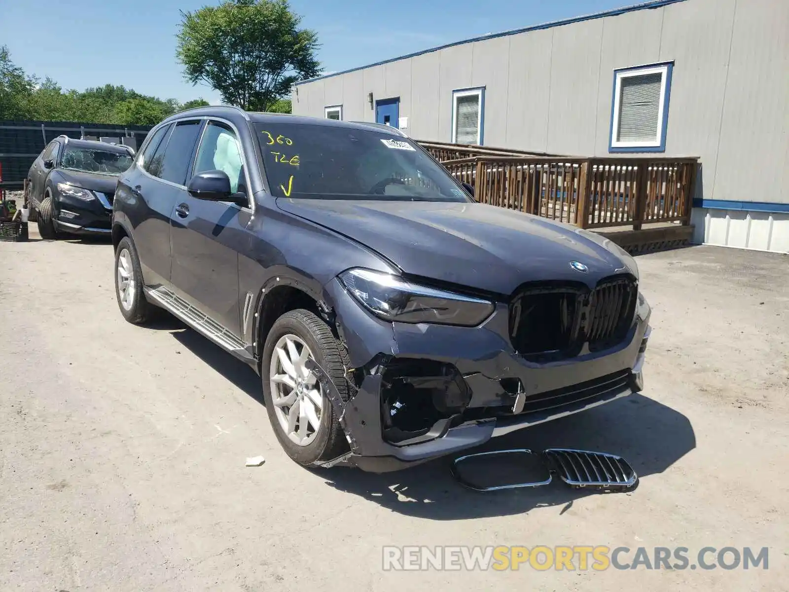 1 Photograph of a damaged car 5UXTA6C0XM9F56828 BMW X5 2021