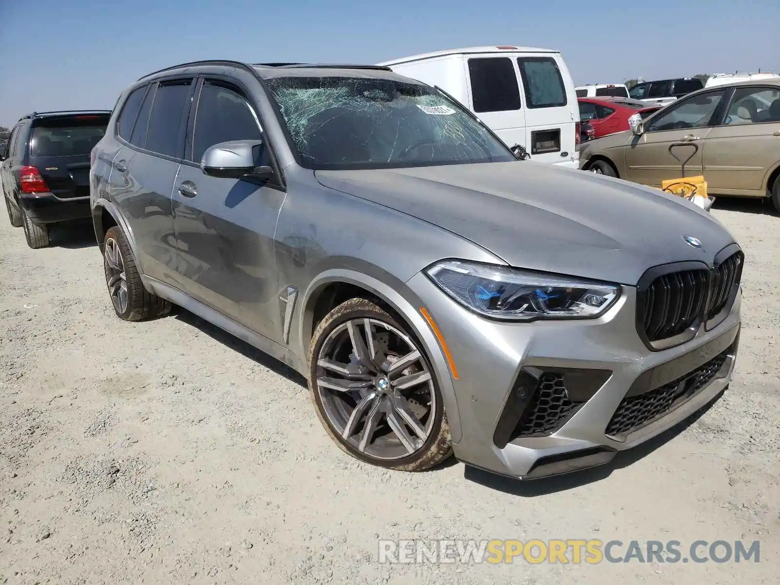 1 Photograph of a damaged car 5YMJU0C08M9F71266 BMW X5 2021