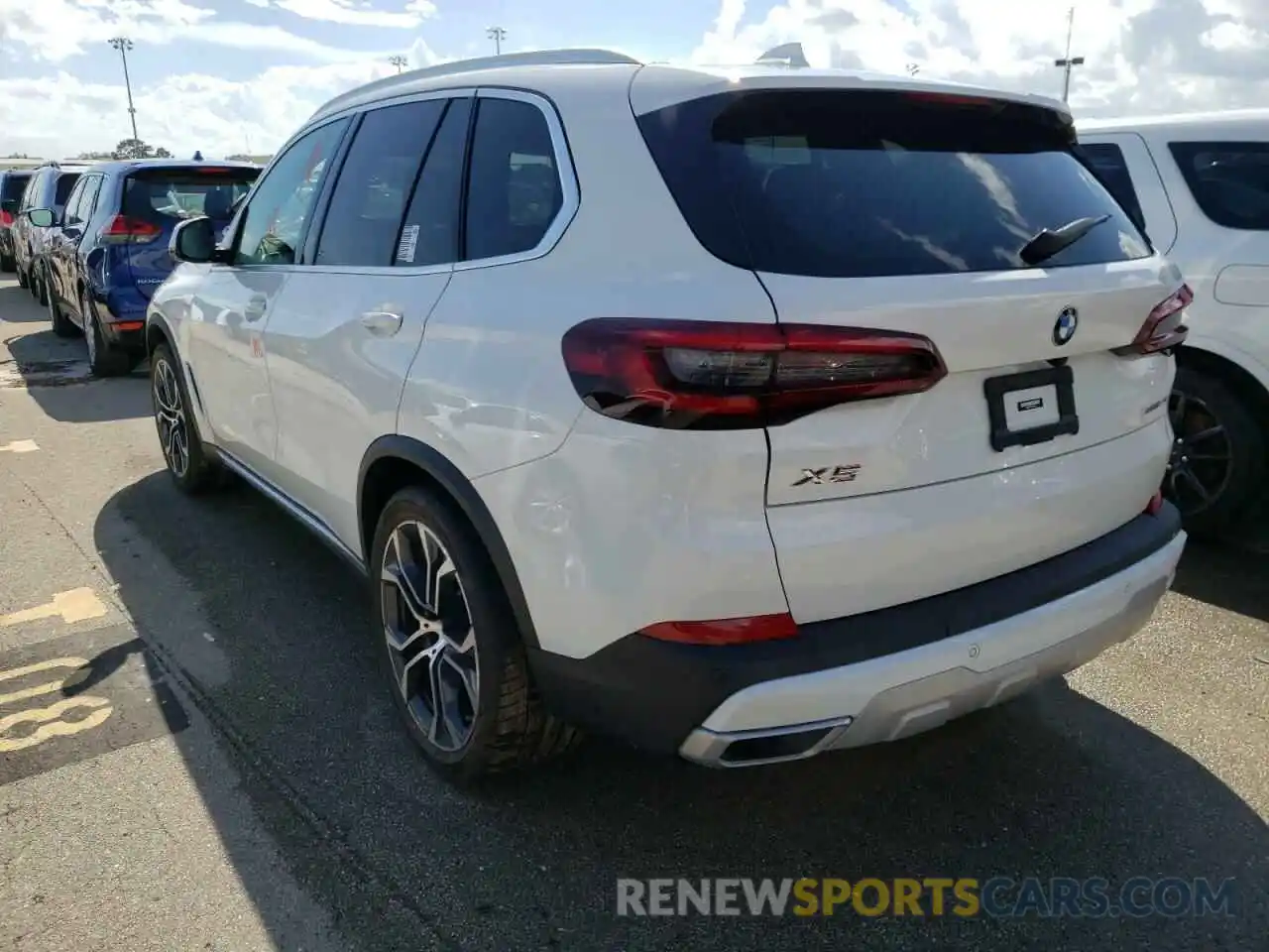 3 Photograph of a damaged car 5UXCR4C01N9K56929 BMW X5 2022