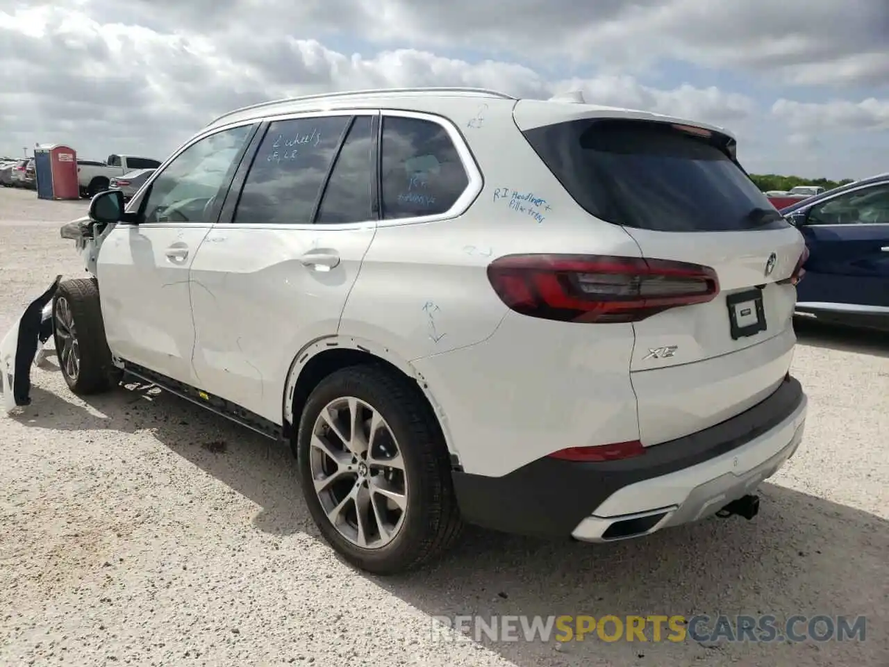 3 Photograph of a damaged car 5UXCR4C01N9K87310 BMW X5 2022