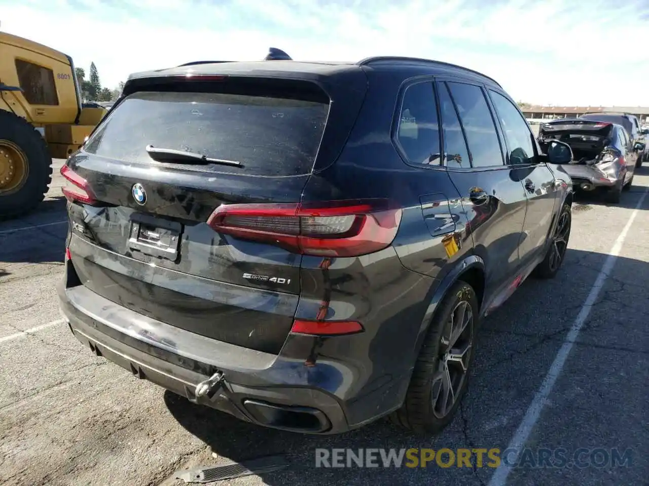 4 Photograph of a damaged car 5UXCR4C03N9J17109 BMW X5 2022