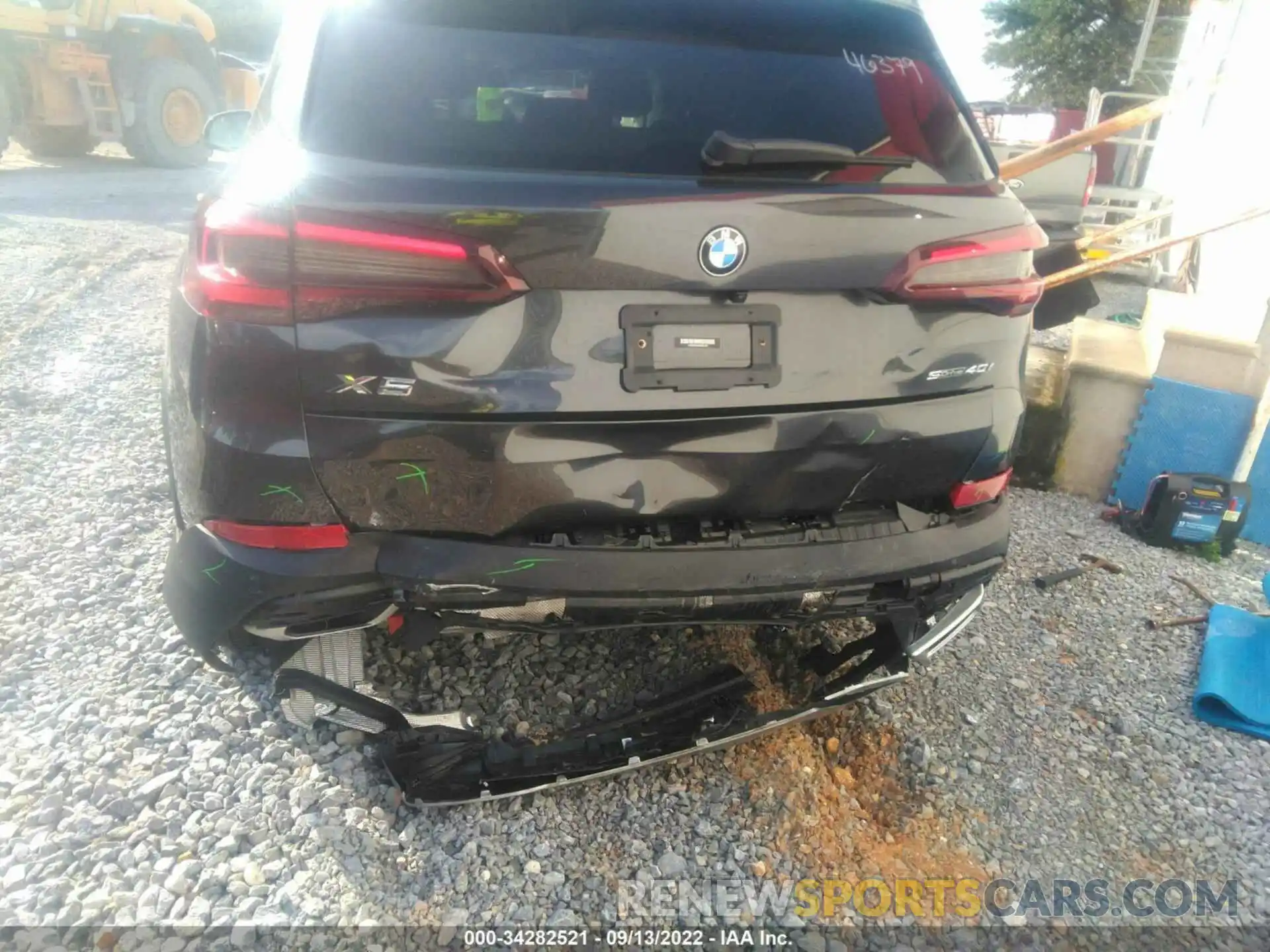 6 Photograph of a damaged car 5UXCR4C04N9M01591 BMW X5 2022