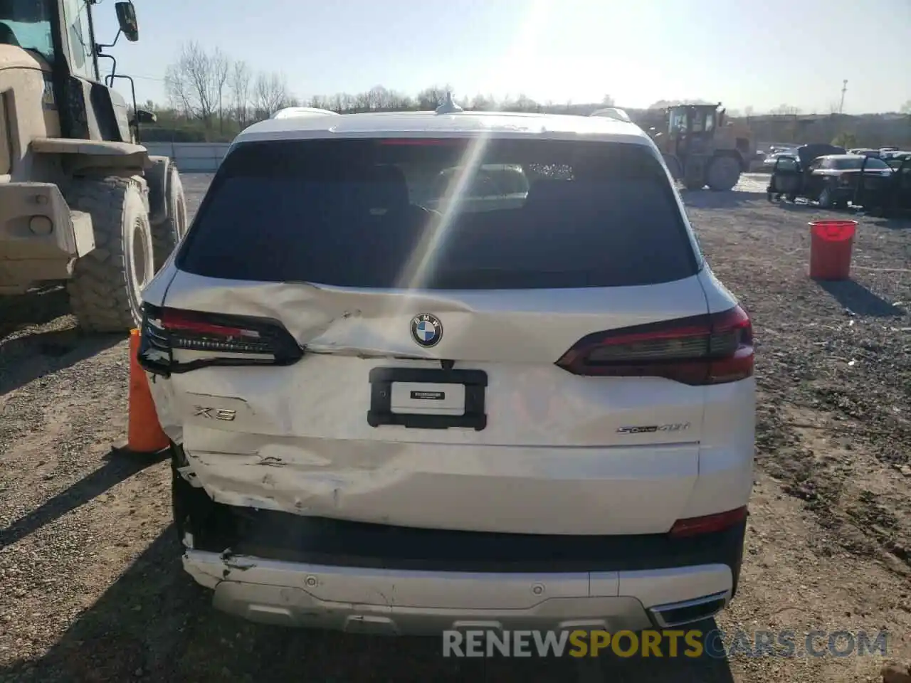 6 Photograph of a damaged car 5UXCR4C04N9M90532 BMW X5 2022