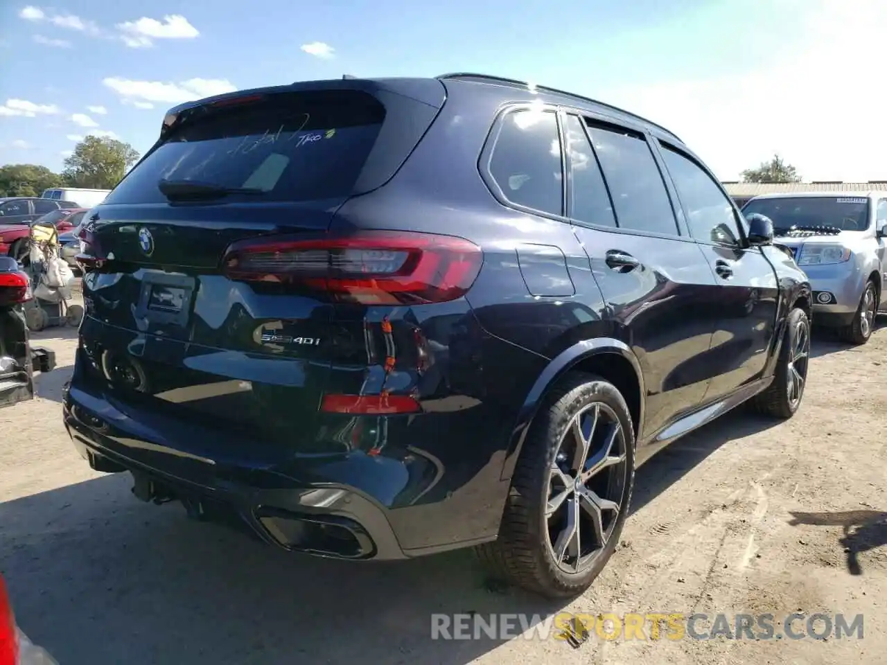 4 Photograph of a damaged car 5UXCR4C05N9J63671 BMW X5 2022