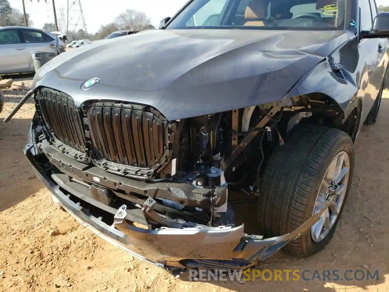 9 Photograph of a damaged car 5UXCR4C05N9K16630 BMW X5 2022