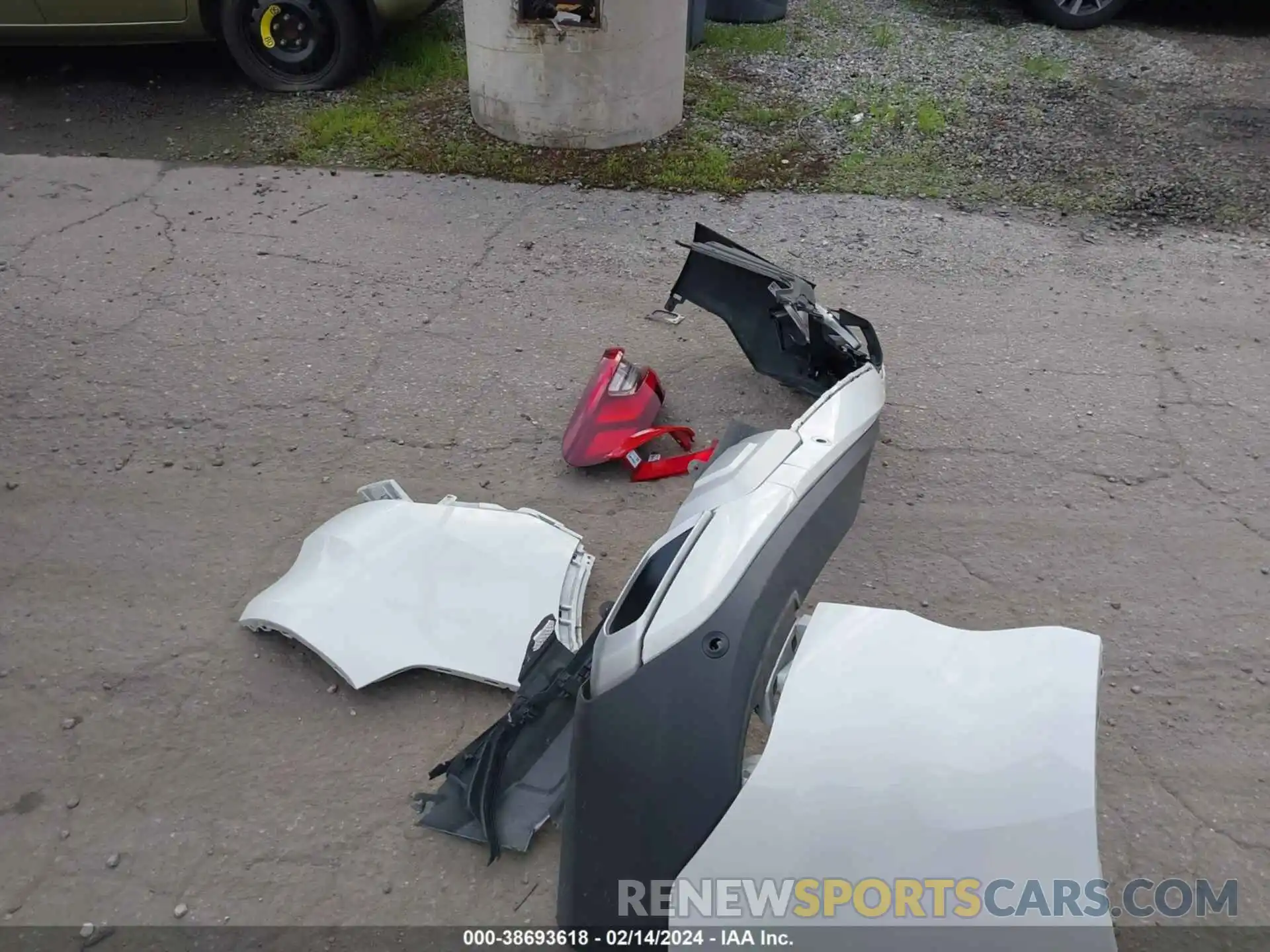 12 Photograph of a damaged car 5UXCR4C05N9K79338 BMW X5 2022