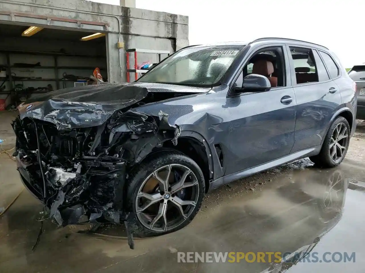 1 Photograph of a damaged car 5UXCR4C06N9K66176 BMW X5 2022