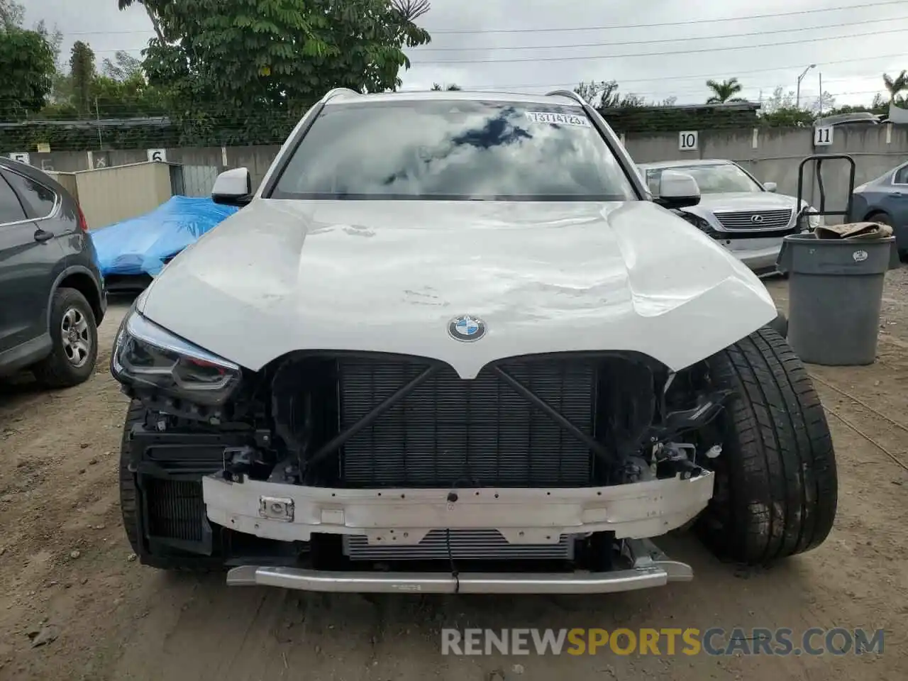 5 Photograph of a damaged car 5UXCR4C06N9K78103 BMW X5 2022