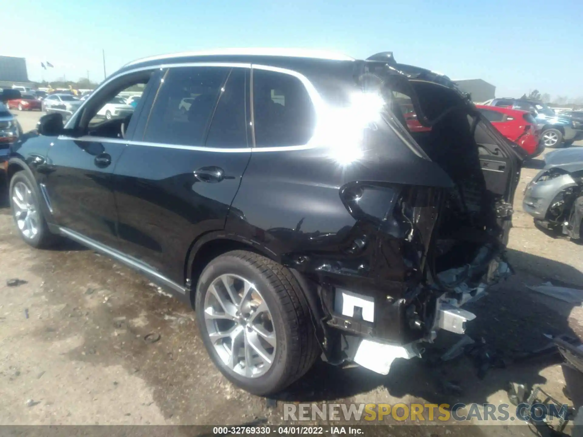 3 Photograph of a damaged car 5UXCR4C09N9J10875 BMW X5 2022