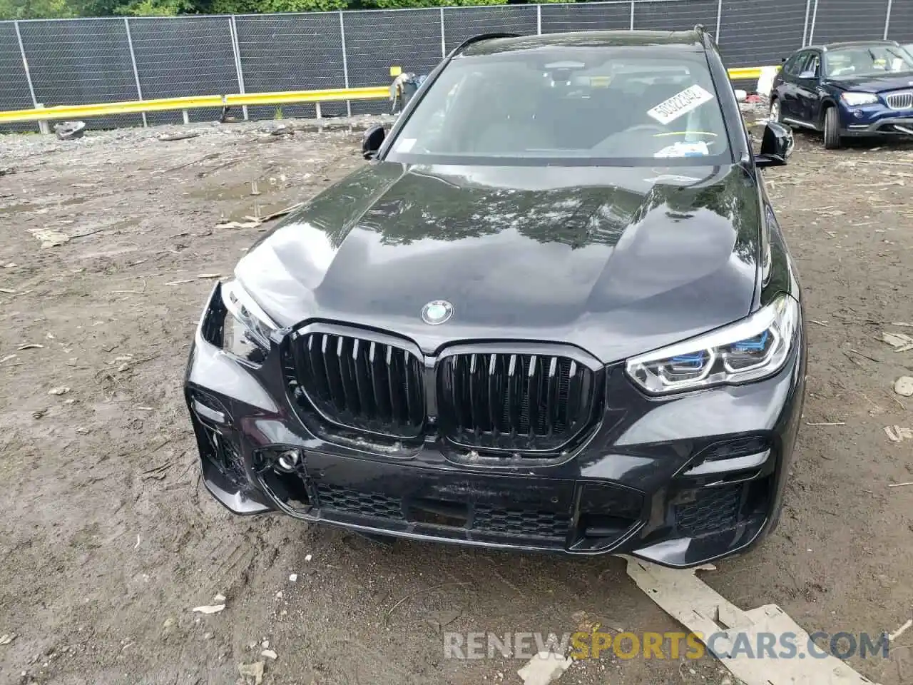 9 Photograph of a damaged car 5UXCR6C00N9K04879 BMW X5 2022