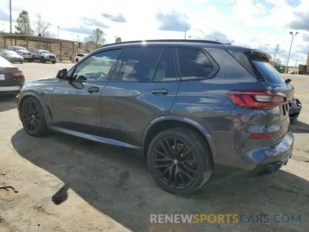 2 Photograph of a damaged car 5UXCR6C00N9K20872 BMW X5 2022