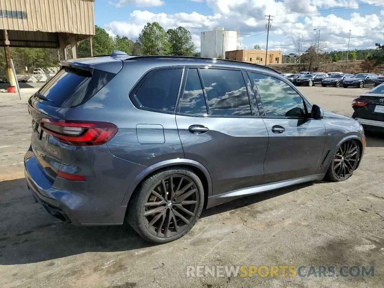 3 Photograph of a damaged car 5UXCR6C00N9K20872 BMW X5 2022