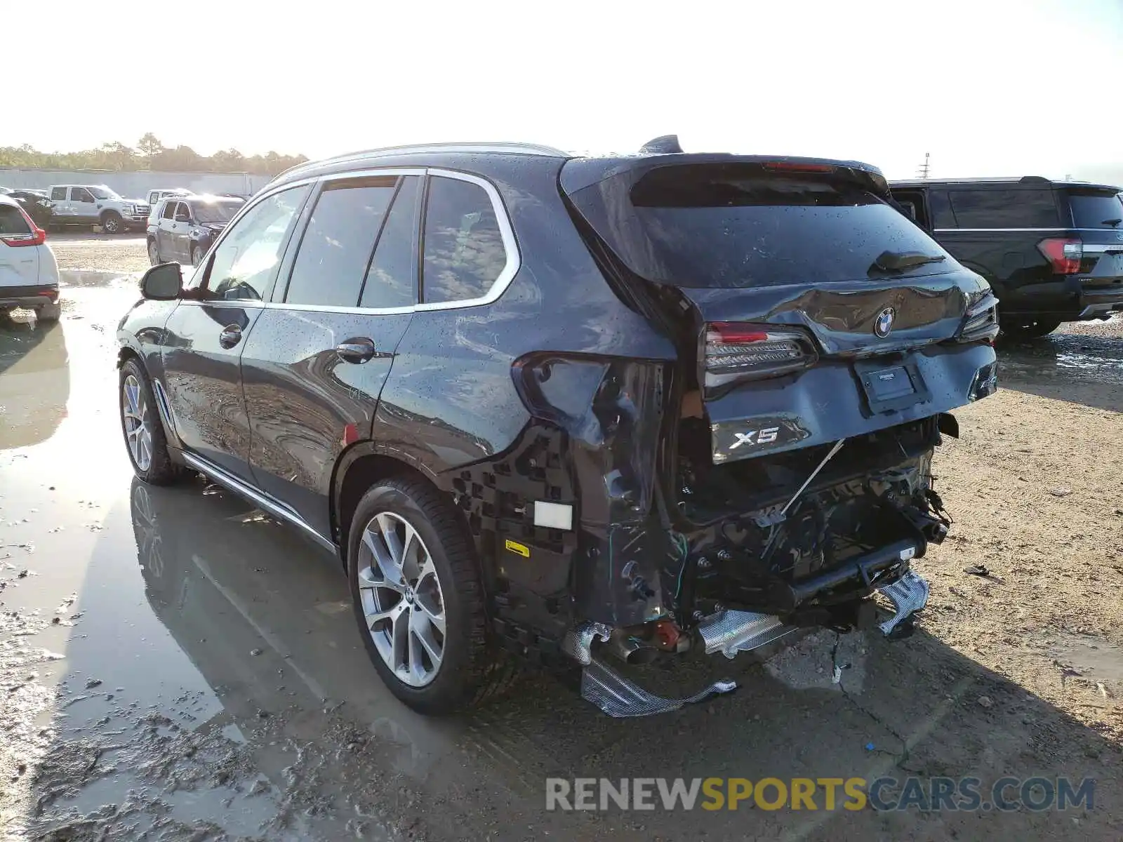 3 Photograph of a damaged car 5UXCR6C02N9J18490 BMW X5 2022