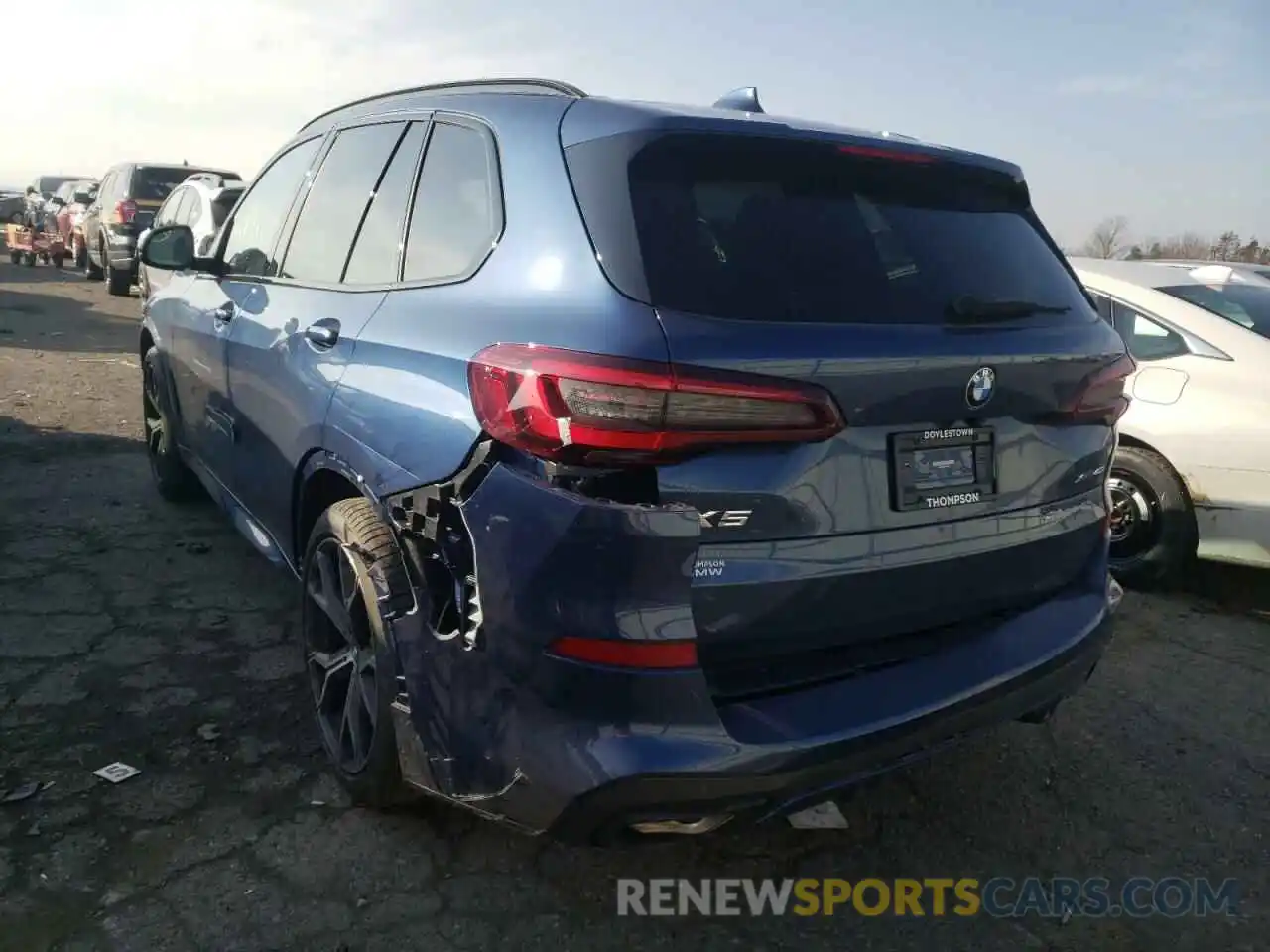 3 Photograph of a damaged car 5UXCR6C02N9J34463 BMW X5 2022