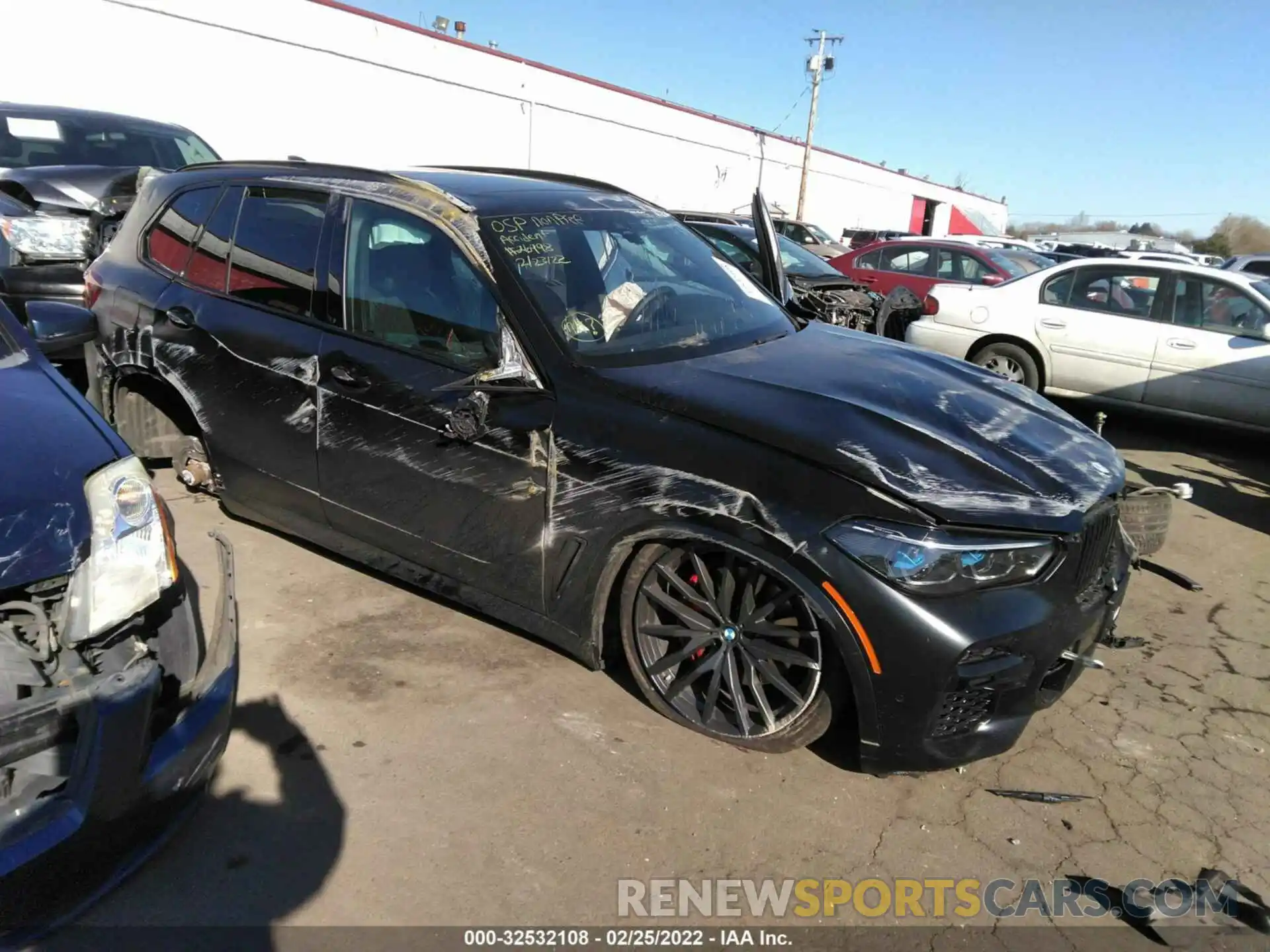 1 Photograph of a damaged car 5UXCR6C03N9K10966 BMW X5 2022