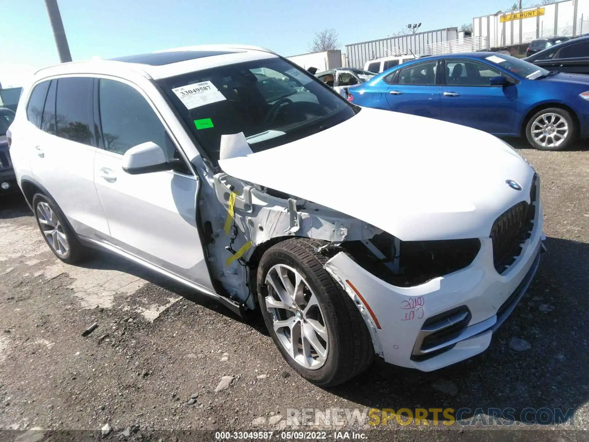 1 Photograph of a damaged car 5UXCR6C04N9K13455 BMW X5 2022