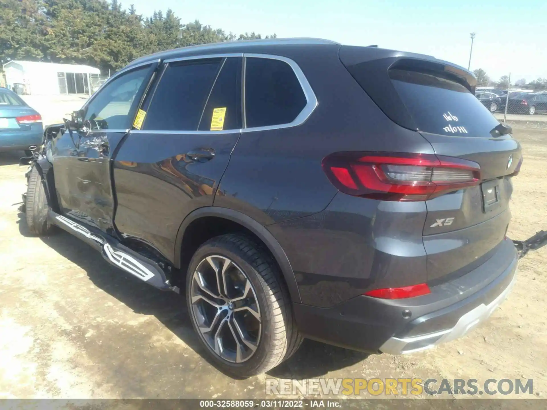 3 Фотография поврежденного автомобиля 5UXCR6C04N9K61926 BMW X5 2022