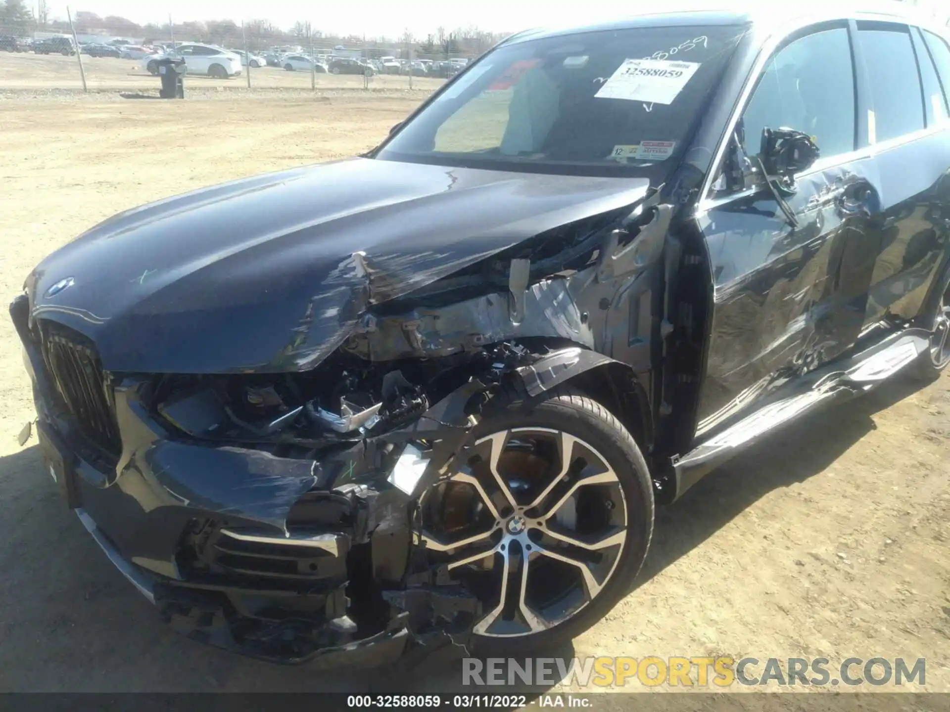 6 Photograph of a damaged car 5UXCR6C04N9K61926 BMW X5 2022