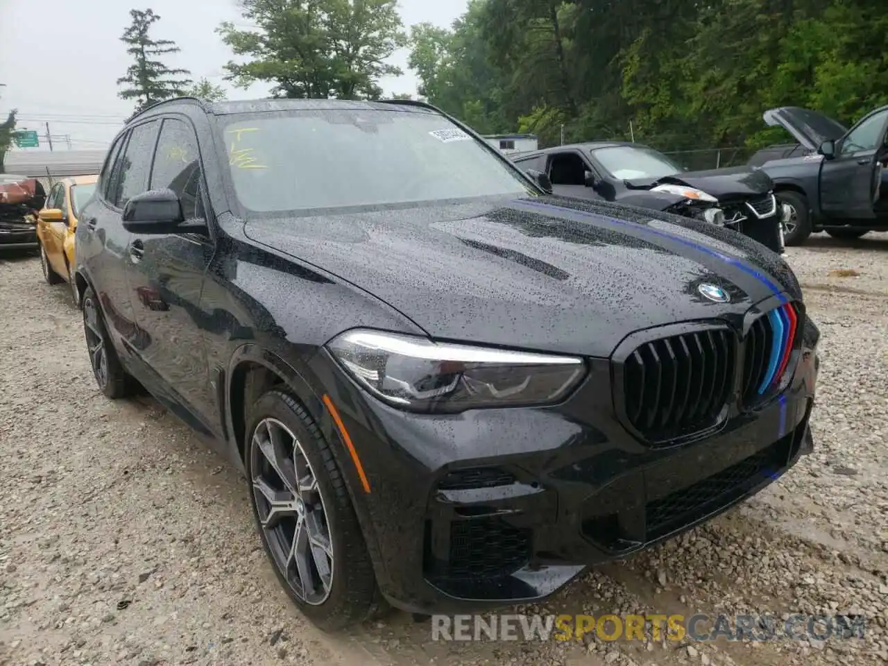 1 Photograph of a damaged car 5UXCR6C06N9L81680 BMW X5 2022