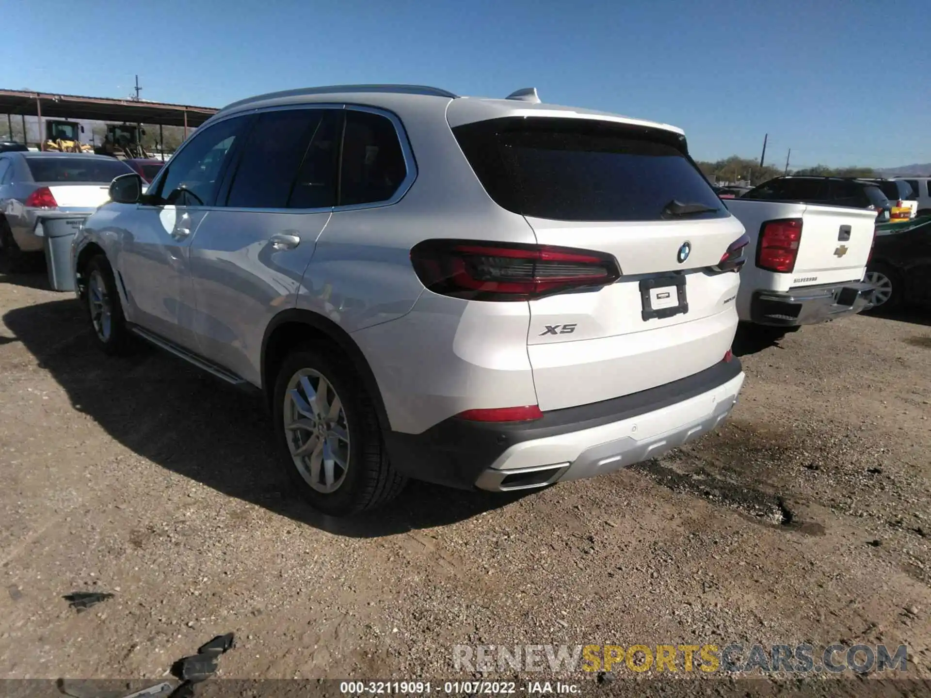 3 Photograph of a damaged car 5UXCR6C07N9J83142 BMW X5 2022