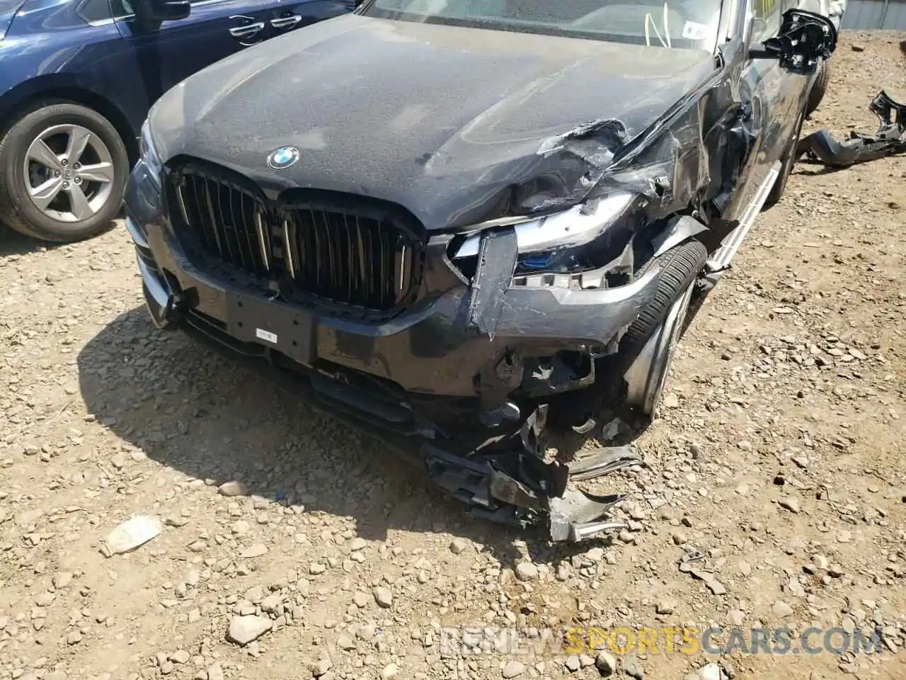 9 Photograph of a damaged car 5UXCR6C08N9J28568 BMW X5 2022