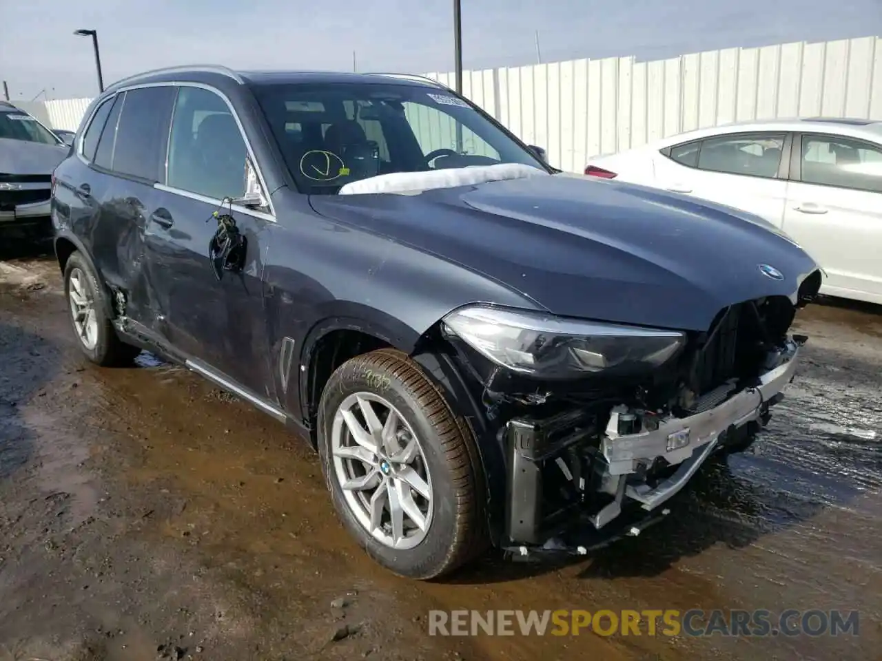 1 Photograph of a damaged car 5UXCR6C08N9K46877 BMW X5 2022