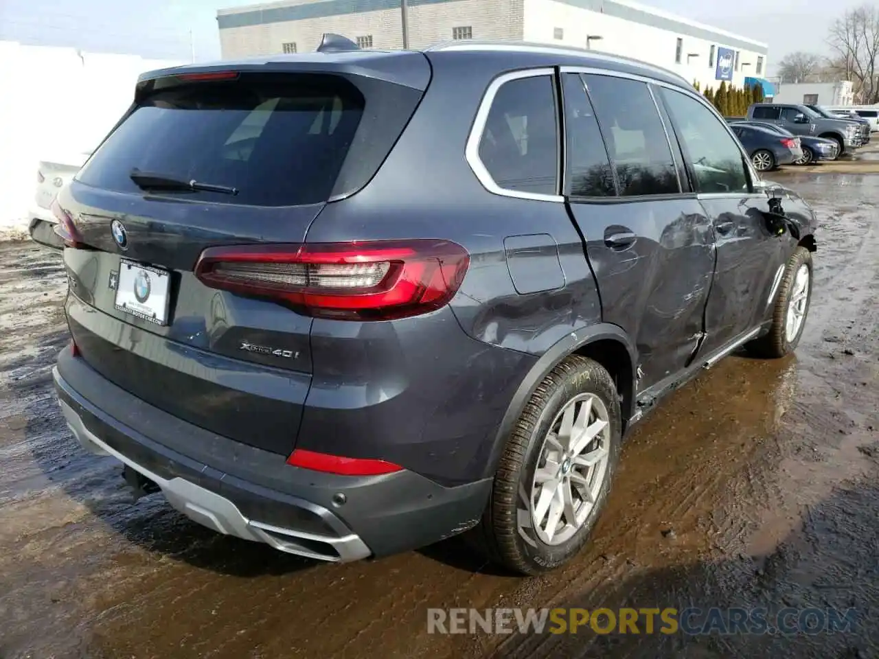 4 Photograph of a damaged car 5UXCR6C08N9K46877 BMW X5 2022