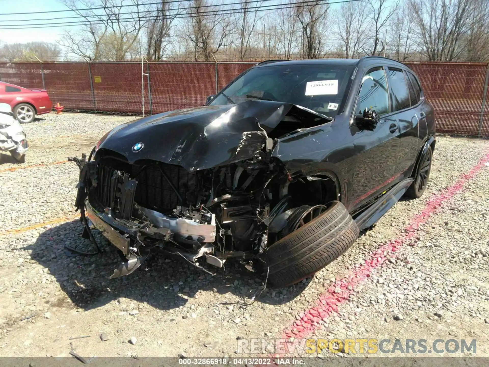 6 Photograph of a damaged car 5UXCR6C09N9J04490 BMW X5 2022