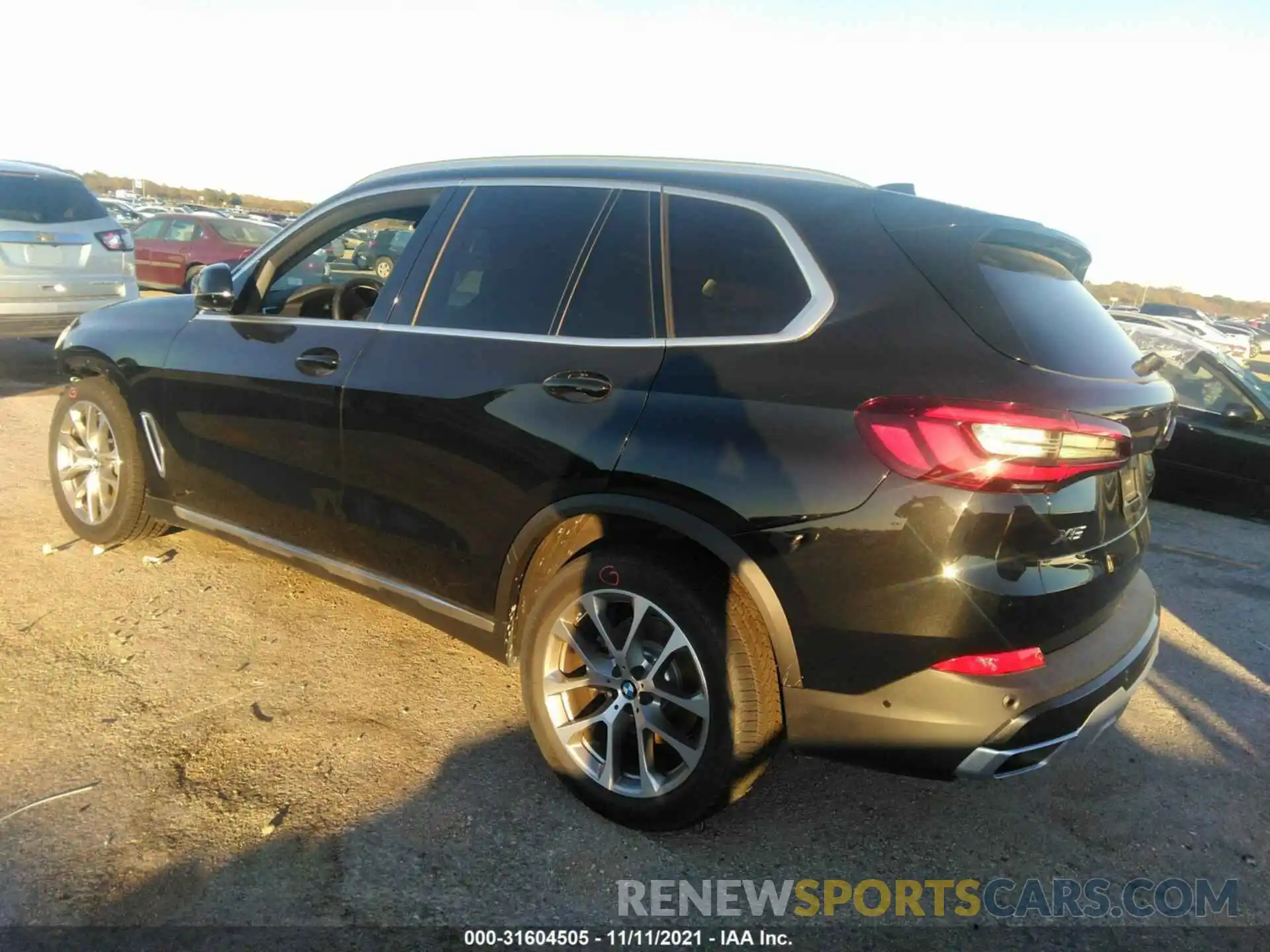 3 Photograph of a damaged car 5UXCR6C09N9J15991 BMW X5 2022