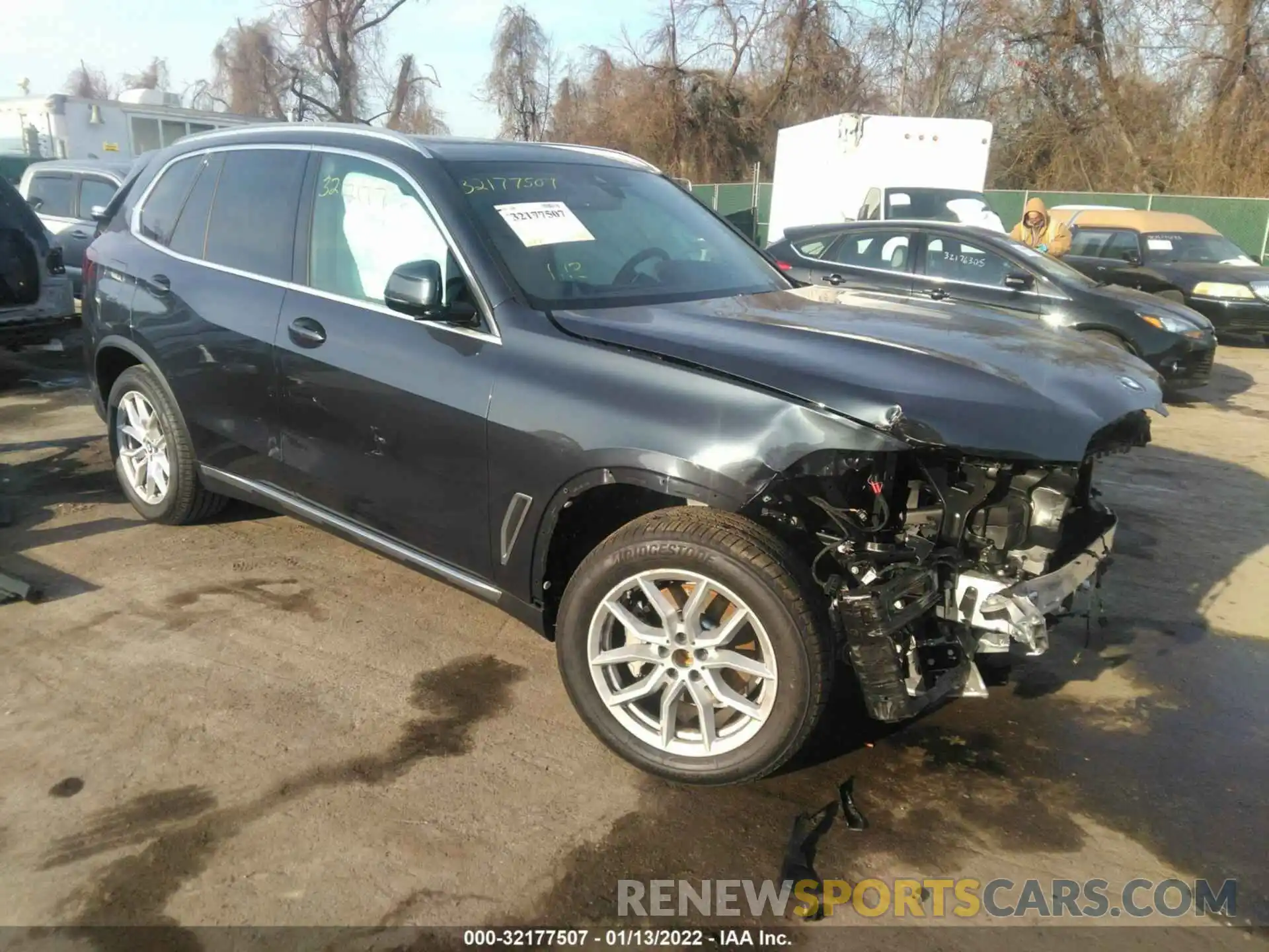 1 Photograph of a damaged car 5UXCR6C09N9J79030 BMW X5 2022