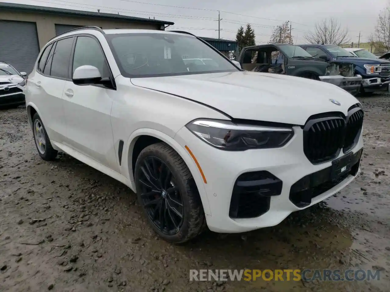 1 Photograph of a damaged car 5UXCR6C0XN9J52922 BMW X5 2022